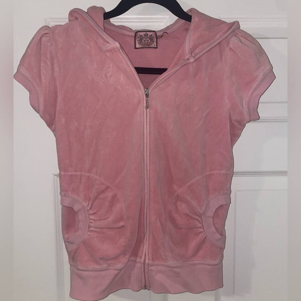 *rare* Gorgeous Y2K Juicy Couture Velour Pink Short Sleeve Hoodie Sweater👛🎀🩰🫧🦢🪽